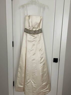 Justina McCaffrey Haute Couture 100% Silk Ivory Strapless Gown with Beaded Waist